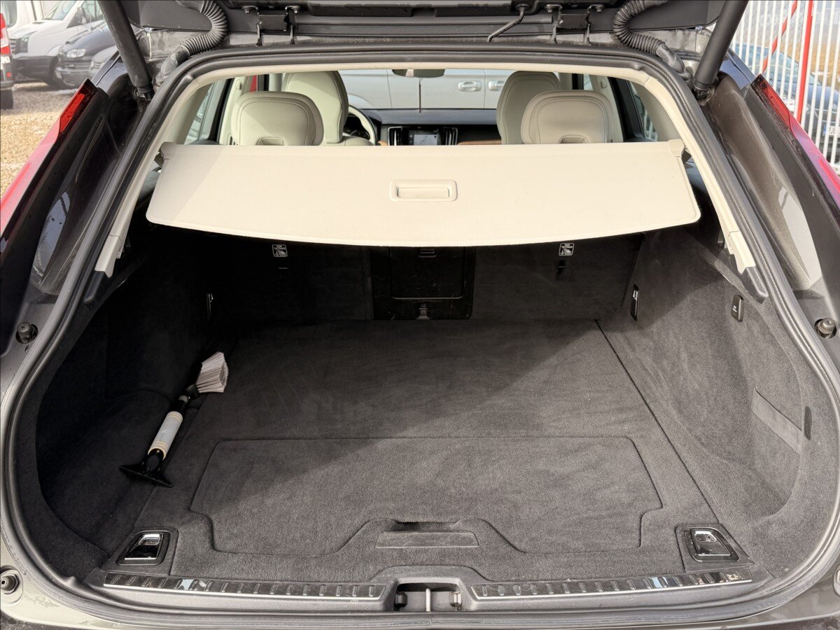 Volvo V90 Kombi 2,0 l 110 kw