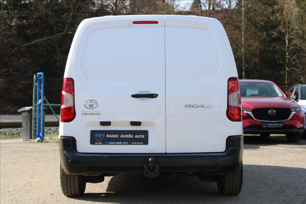Toyota ProAce Skříň 1,5 l 75 kw