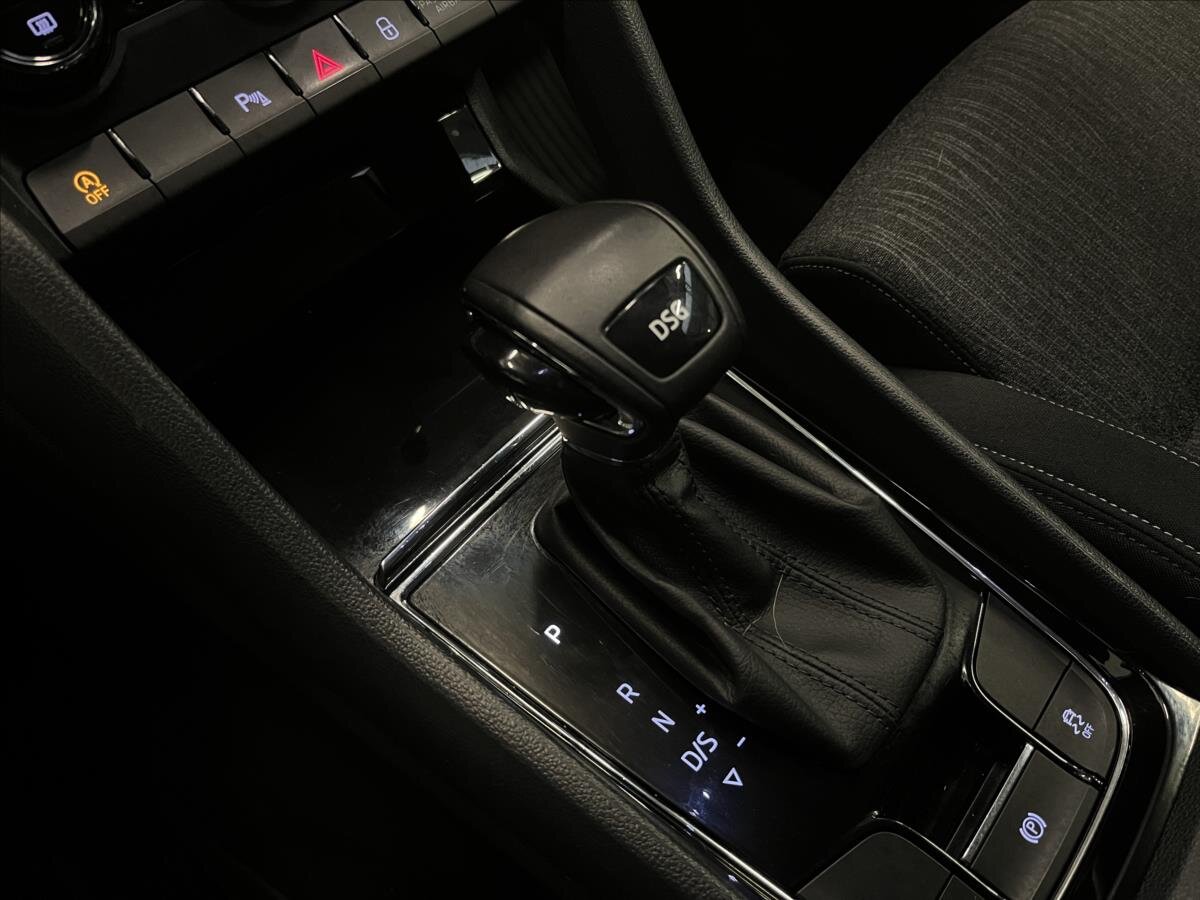 Škoda Karoq SUV / Terénní 1,5 l 110 kw