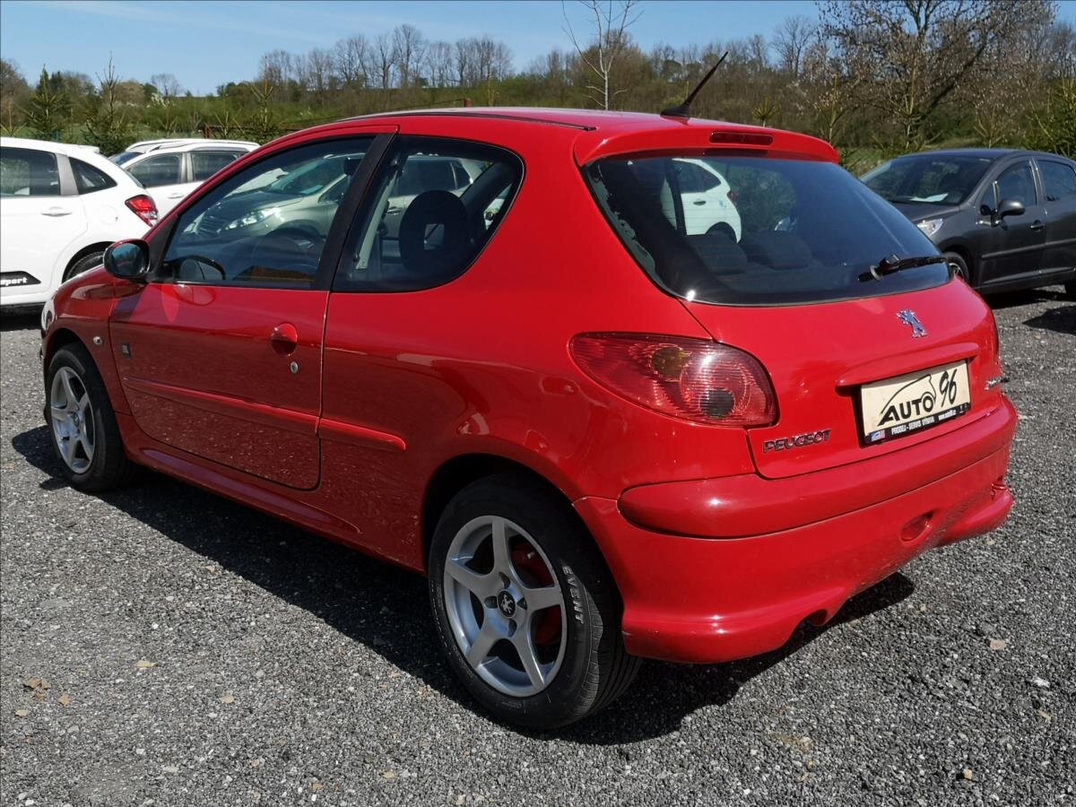 Peugeot 206 Hatchback 1,4 l 50 kw