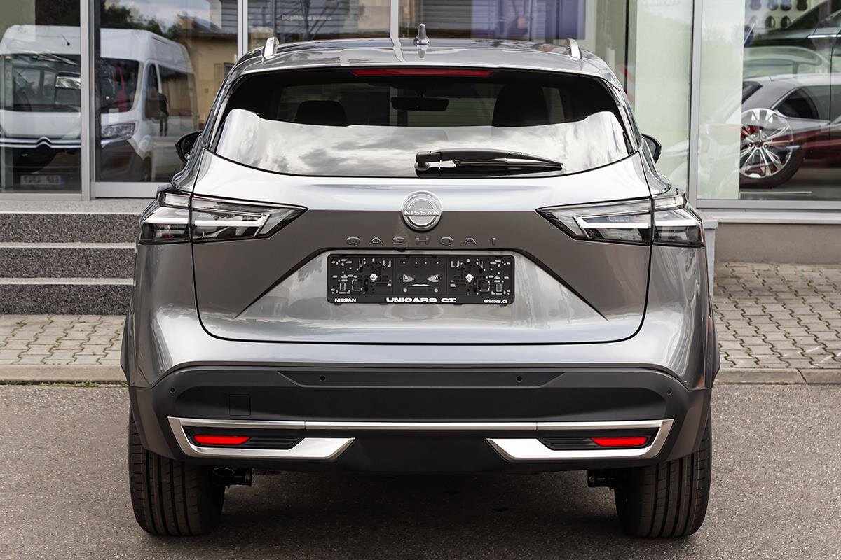 Nissan Qashqai SUV 1,3 l 116 kw