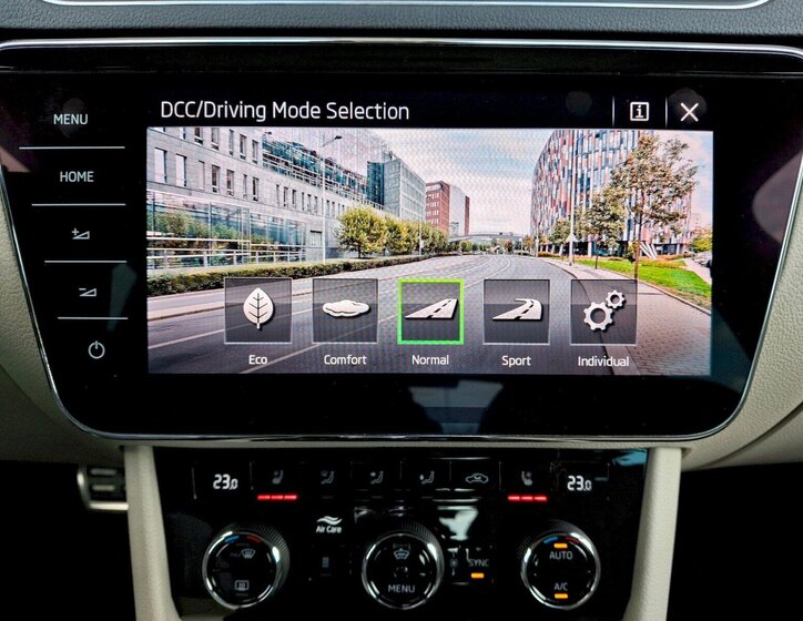 Škoda Superb Sedan / Limuzína 2,0 l 206 kw