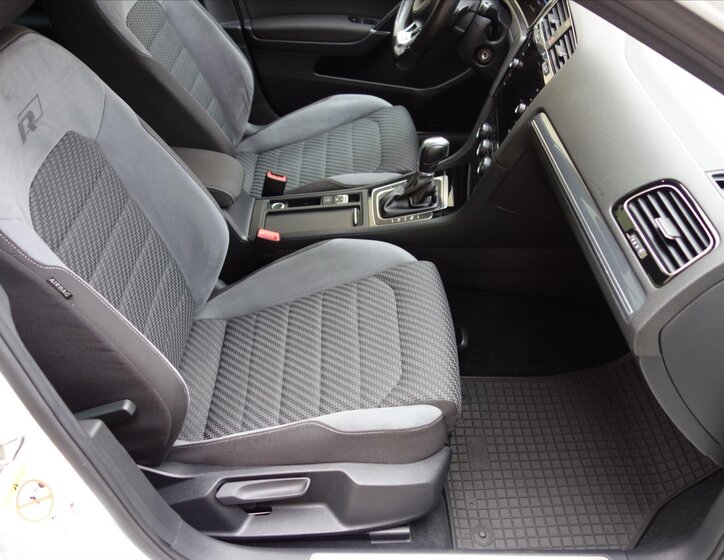 Volkswagen Golf Hatchback 2,0 l 110 kw