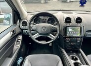 Mercedes-Benz Třídy M SUV 3,0 l 165 kw