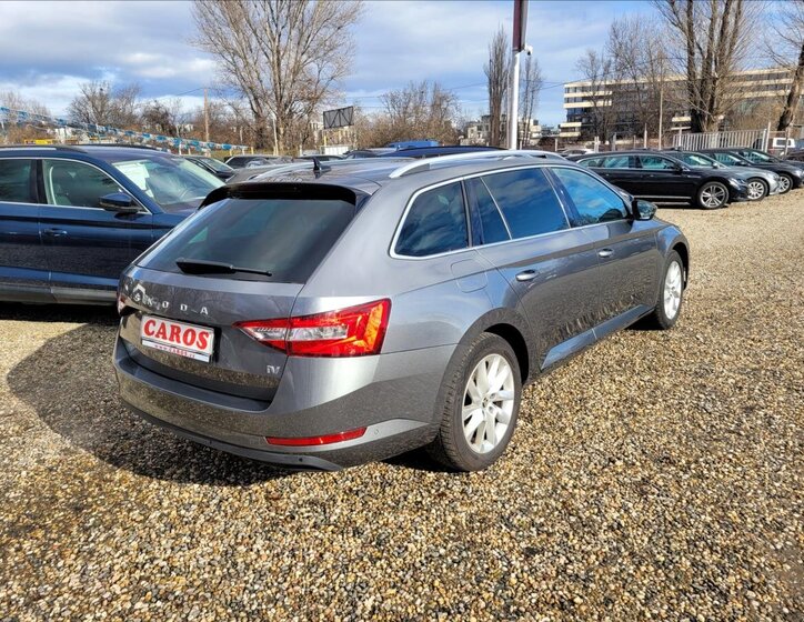 Škoda Superb Kombi 1,4 l 115 kw
