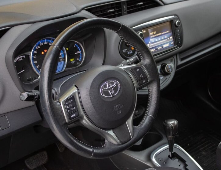 Toyota Yaris Hatchback 1,5 l 74 kw