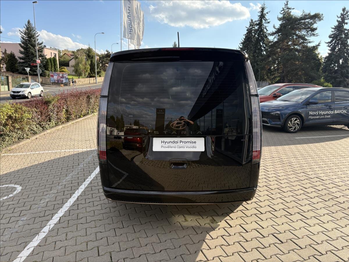 Hyundai Staria MPV 2,2 l 130 kw