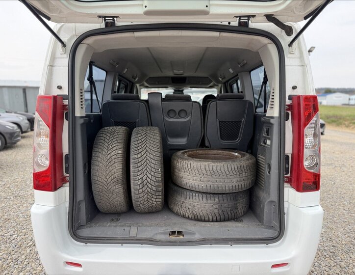 Peugeot Expert Tepee MPV 2,0 l 94 kw