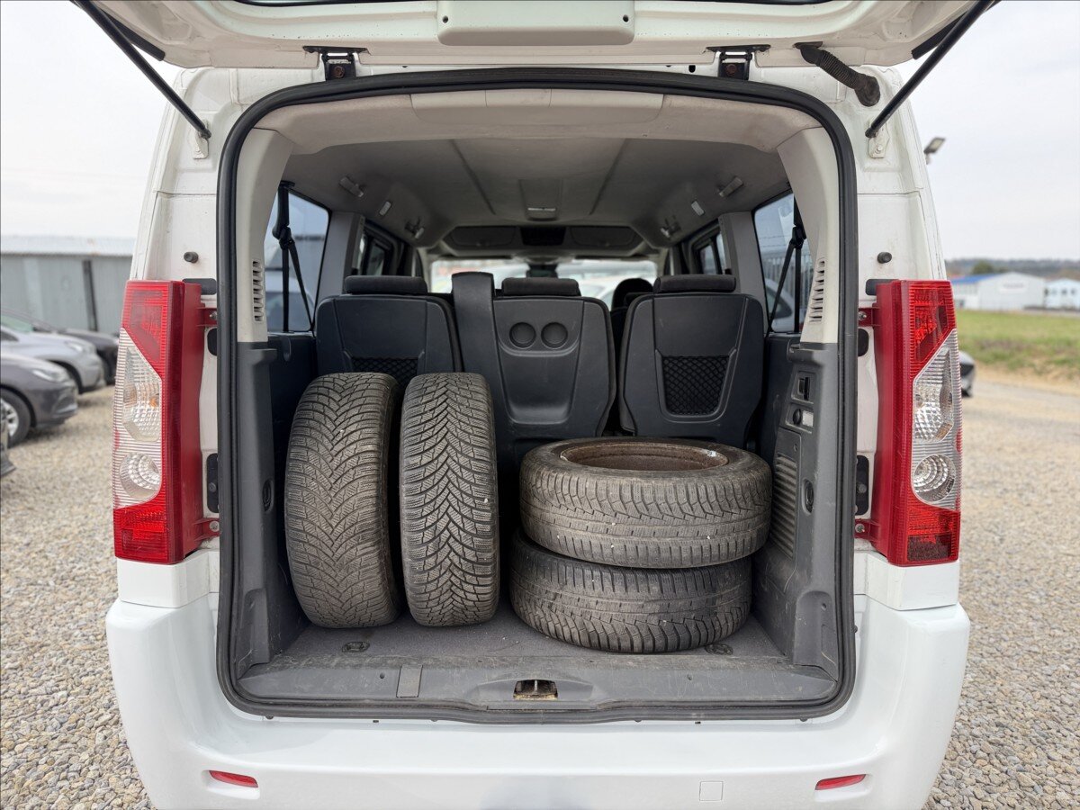 Peugeot Expert Tepee MPV 2,0 l 94 kw