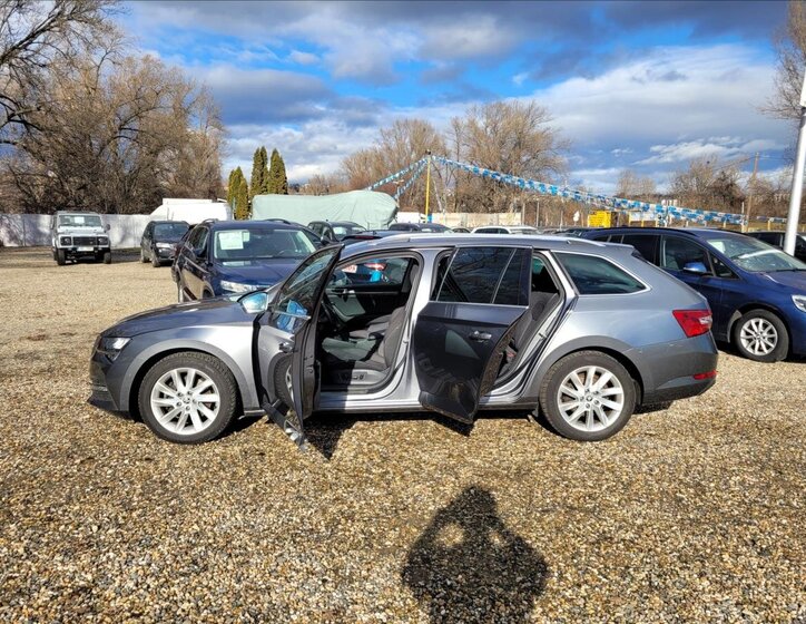 Škoda Superb Kombi 1,4 l 115 kw