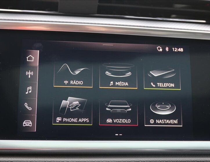 Audi Q3 SUV 2,3 l 137 kw