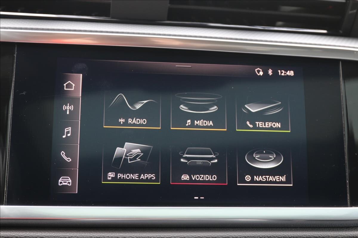 Audi Q3 SUV 2,3 l 137 kw