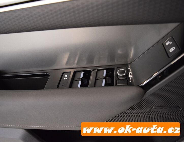 Land Rover Range Rover Velar 45