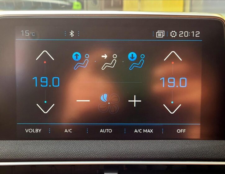 Peugeot 3008 SUV / Terénní 1,5 l 96 kw