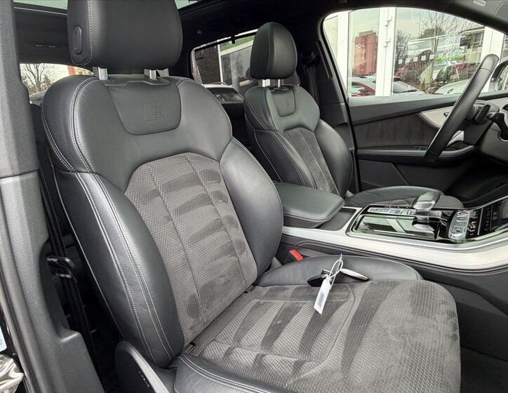 Audi Q7 Kombi 3,0 l 210 kw