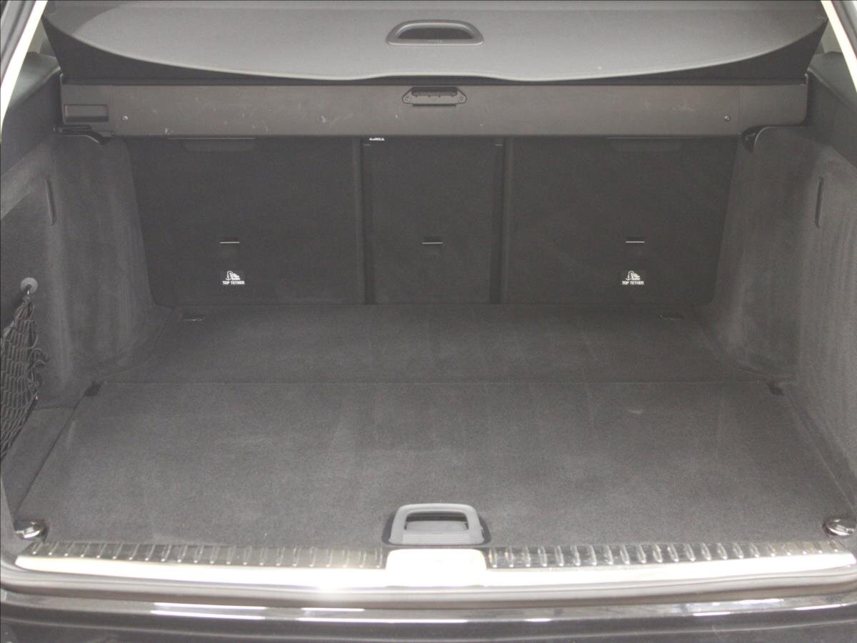 Mercedes-Benz Třídy C Kombi 2,0 l 135 kw