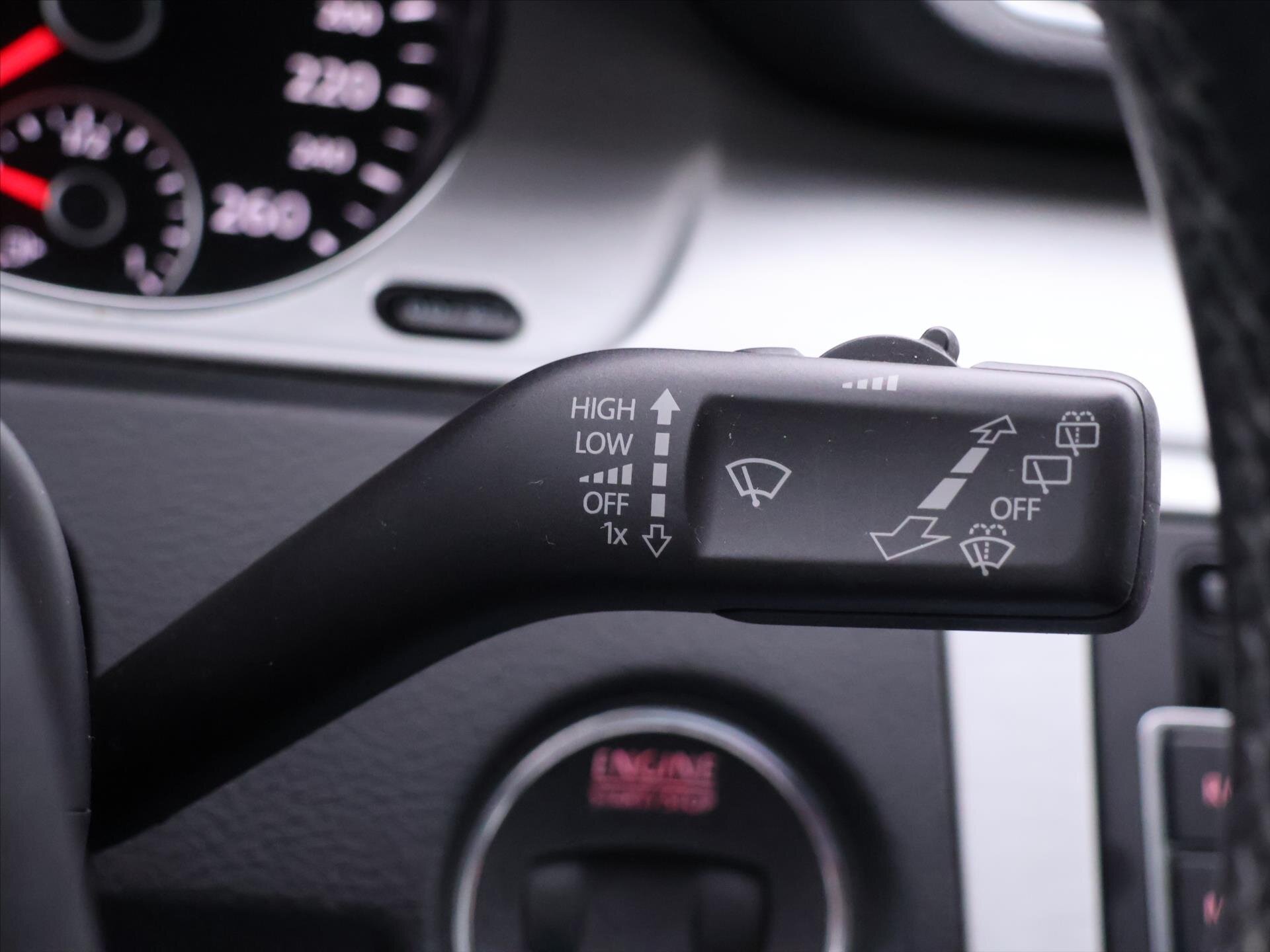 Volkswagen Passat Kombi 1,6 l 77 kw