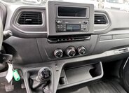 Renault Master 9