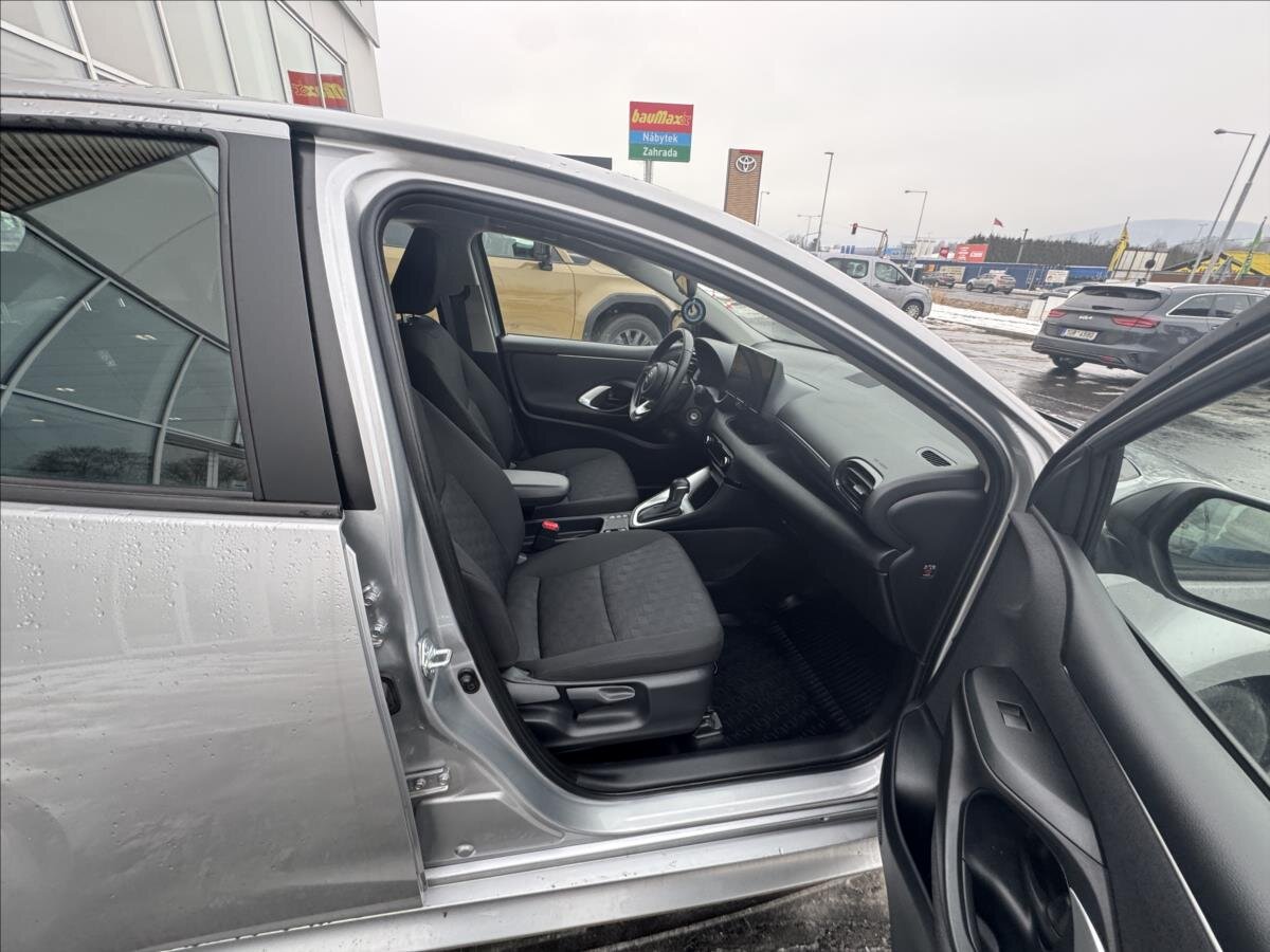 Toyota Yaris Hatchback 1,5 l 68 kw