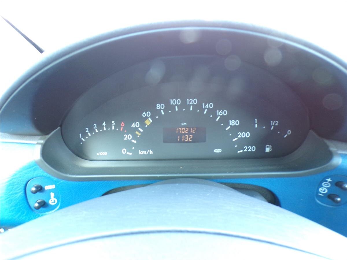 Mercedes-Benz Třídy A Kombi 1,6 l 75 kw