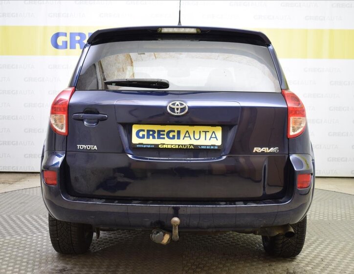 Toyota RAV4 SUV / Terénní 2,2 l 130 kw