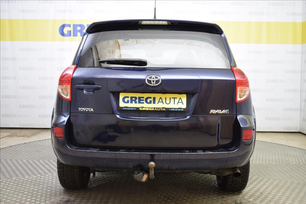 Toyota RAV4 SUV / Terénní 2,2 l 130 kw