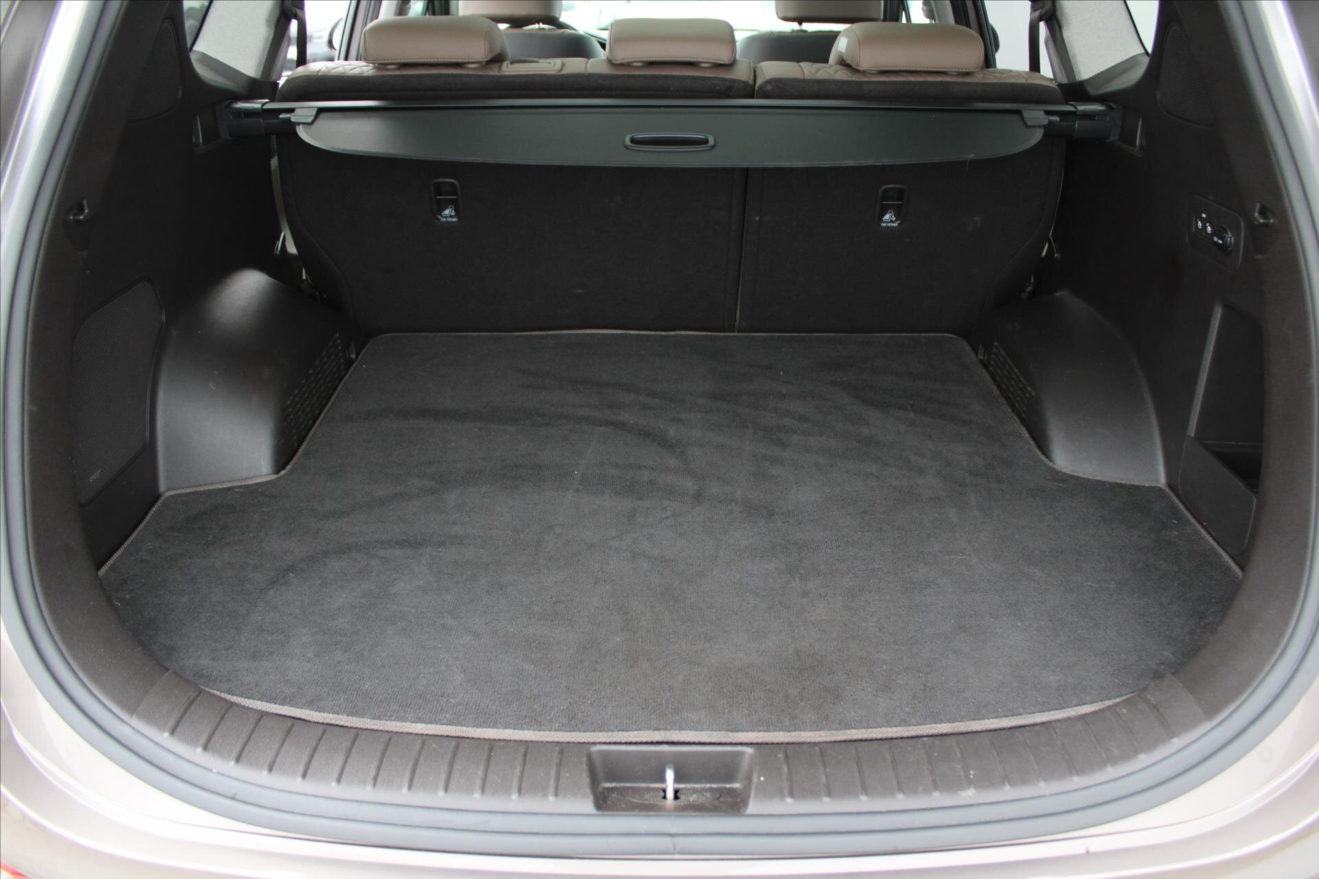 Hyundai Santa Fe SUV 2,2 l 147 kw