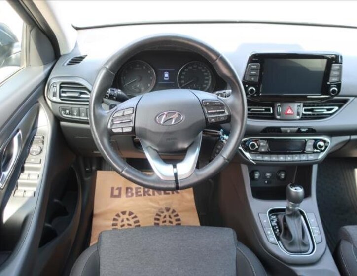 Hyundai i30 Kombi 998,0 88 kw