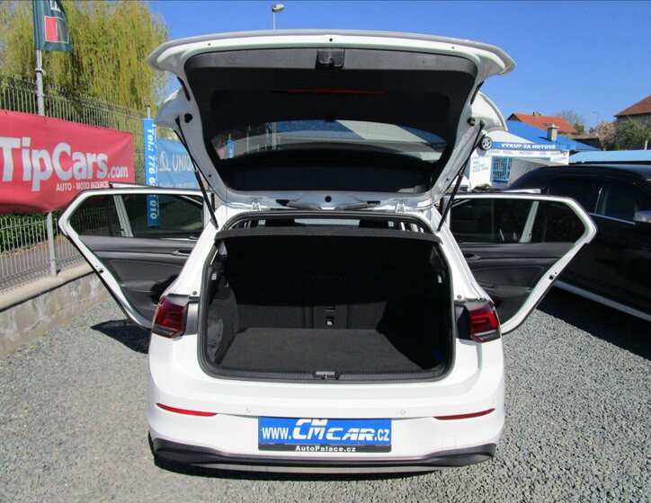 Volkswagen Golf Hatchback 1,5 l 110 kw