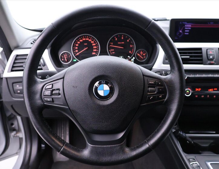BMW Řada 3 20