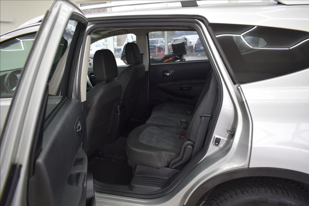 Nissan Qashqai SUV 2,0 l 104 kw