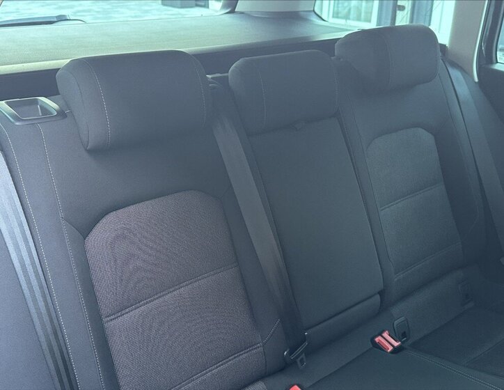 Volkswagen Passat Kombi 1,4 l 110 kw