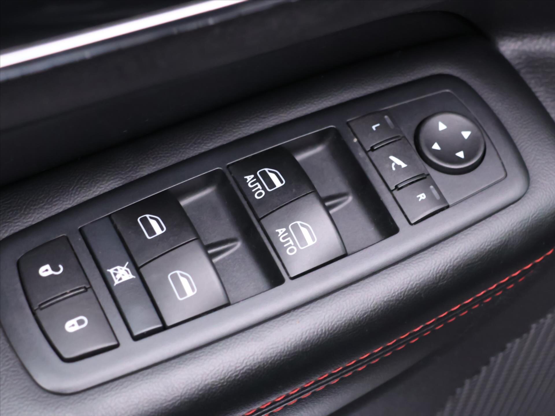 Jeep Grand Cherokee SUV / Terénní 3,0 l 184 kw