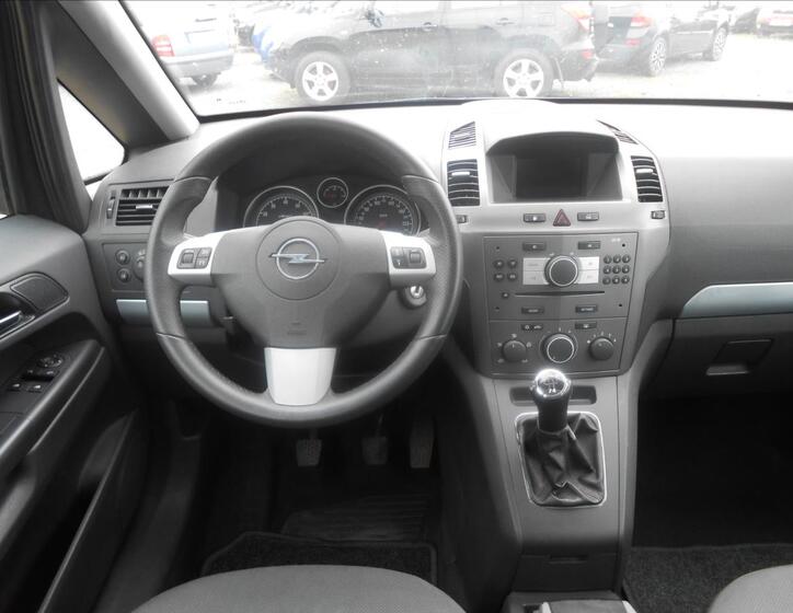 Opel Zafira 13