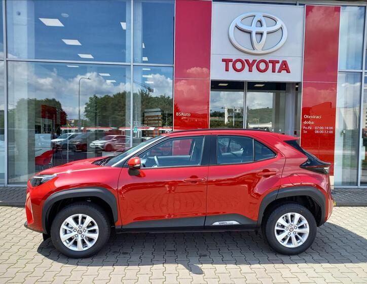 Toyota Yaris Cross 3