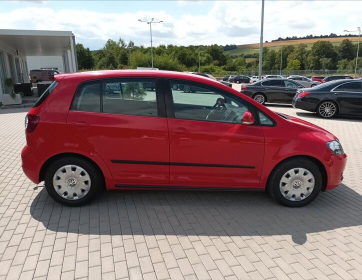 Volkswagen Golf Plus Kombi 1,6 l 66 kw