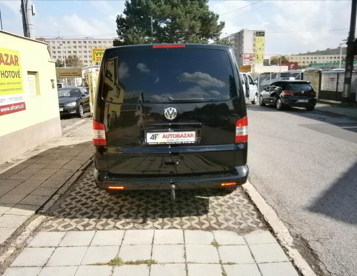 Volkswagen Multivan 5