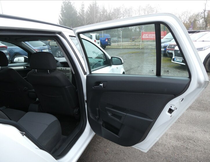 Opel Astra Kombi 1,7 l 74 kw