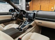 Porsche Cayenne 20