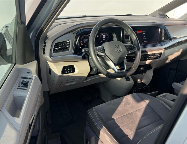 Volkswagen Multivan 6