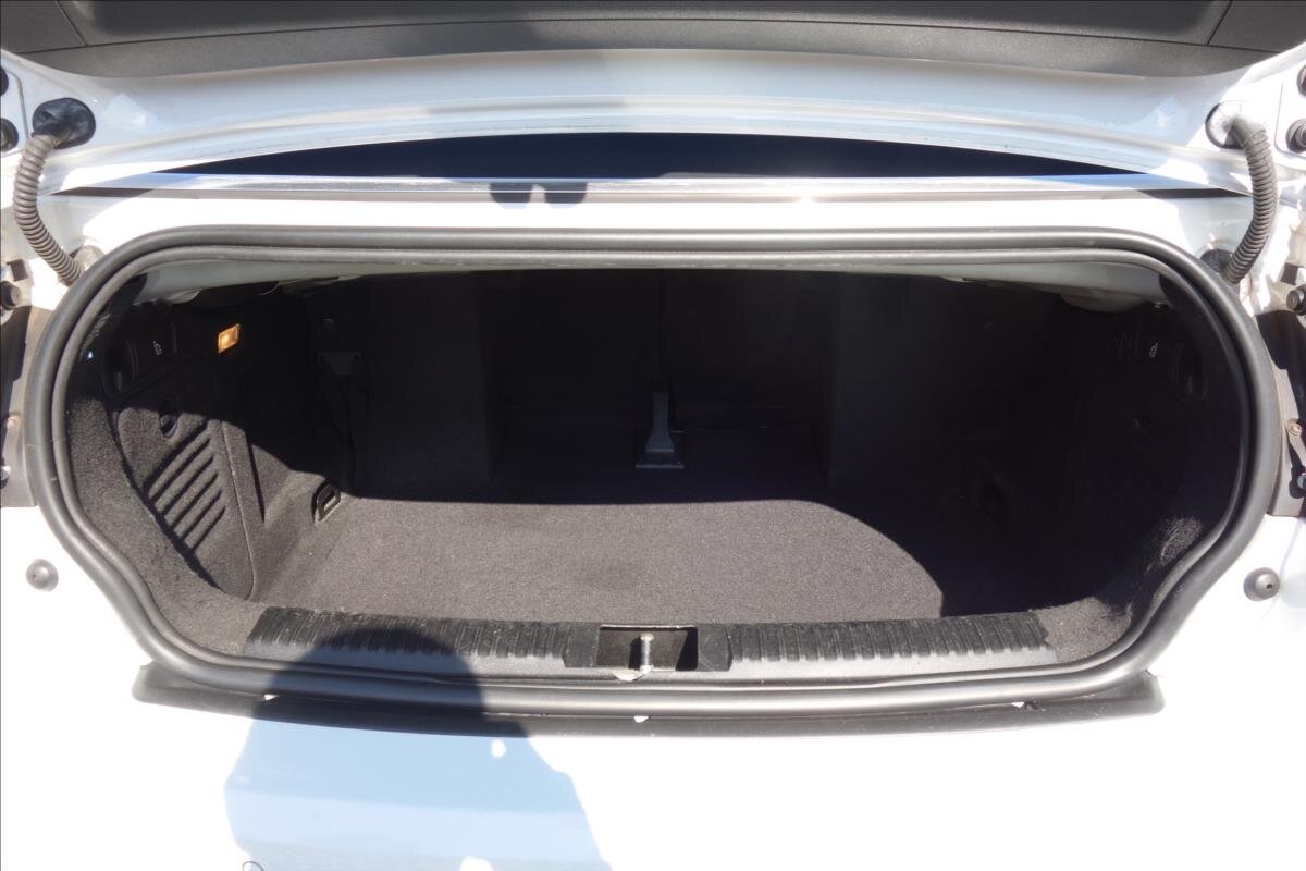 Volkswagen Golf Kabriolet 1,2 l 77 kw