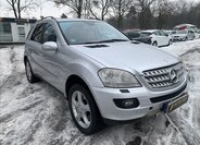 Mercedes-Benz Třídy M SUV 4,0 l 225 kw