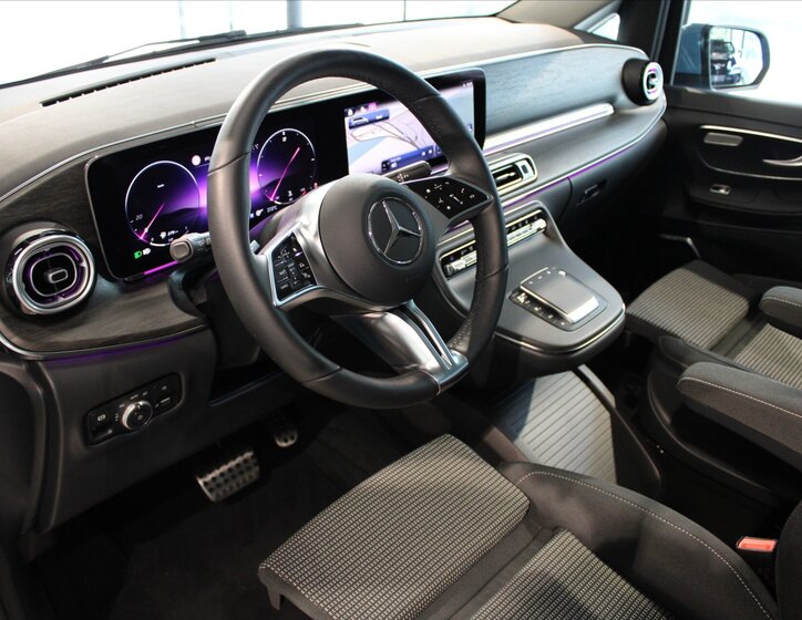 Mercedes-Benz Třídy V 12