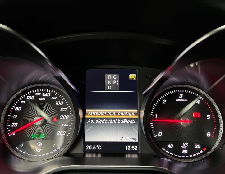 Mercedes-Benz Třídy V 15