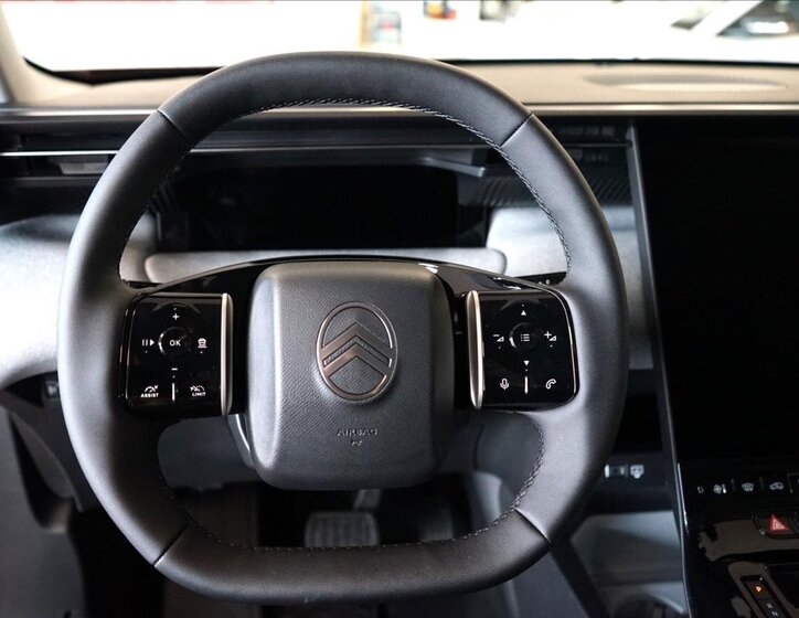 Citroën C5 Aircross SUV / Terénní 1,2 l 100 kw