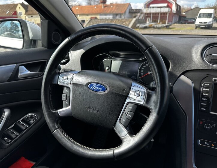 Ford Mondeo Kombi 2,0 l 103 kw