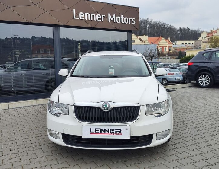 Škoda Superb Kombi 1,8 l 118 kw
