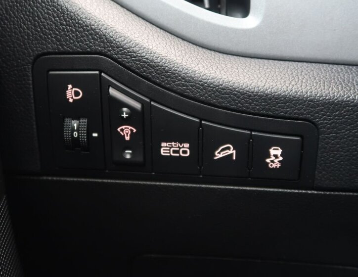 KIA Sportage SUV / Terénní 2,0 l 135 kw