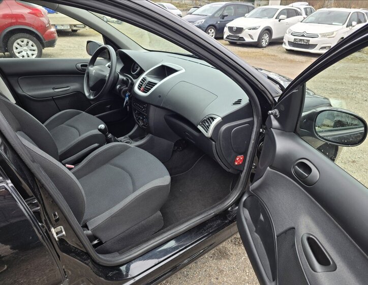 Peugeot 206 Hatchback 1,1 l 44 kw