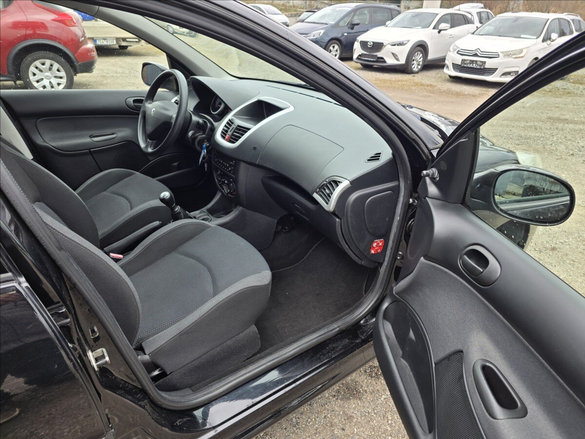 Peugeot 206 Hatchback 1,1 l 44 kw